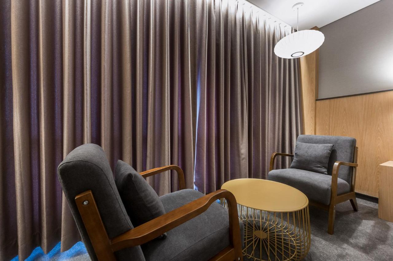 Gwangju Hound Hotel Gwangju Metropolitan City ภายนอก รูปภาพ