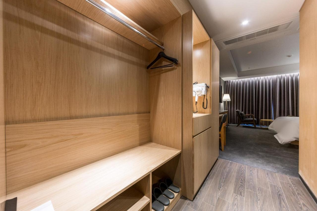 Gwangju Hound Hotel Gwangju Metropolitan City ภายนอก รูปภาพ